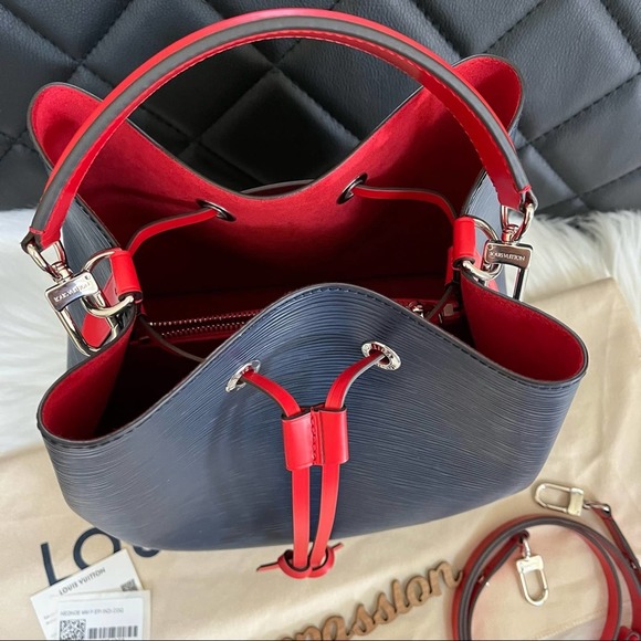 SOLD! Louis Vuitton Neonoe MM in Epi Leather Blue and Red - Picture 2 of 16